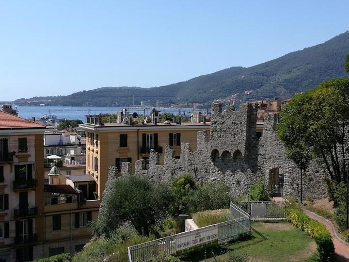 Ferienwohnung La Finestra Sul Parco La Spezia Exterior foto